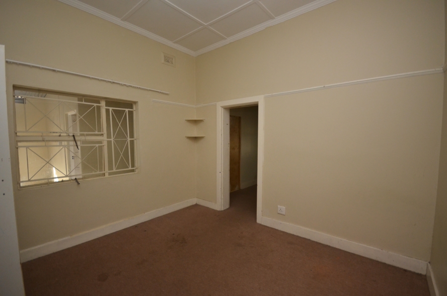 To Let 4 Bedroom Property for Rent in Berea Eastern Cape